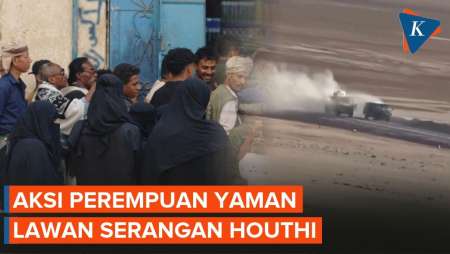Perempuan Yaman Patungan Beli Senjata Untuk Lawan Houthi
