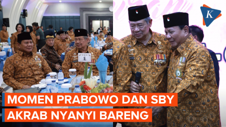 Prabowo Ketemu SBY, Nyanyi Bareng di Atas Panggung