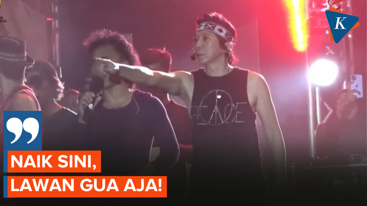 Momen Bimbim Slank Tantang Penonton yang Bikin Ricuh Konser: Naik Sini, Lawan Gua Aja!