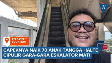 Ngos-ngosan! Naik Puluhan Anak Tangga Halte Cipulir gara-gara Eskalator Mati