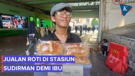 Putus Sekolah, Pilih Jualan Roti di Stasiun Sudirman demi Bantu Ibu