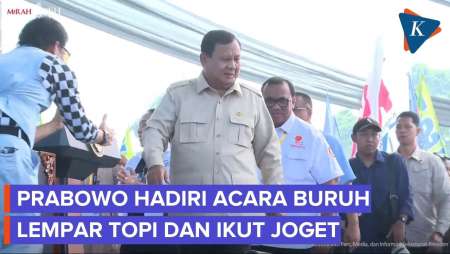 Momen Prabowo Lempar Topi dan Joget Saat Hari Buruh di Monas