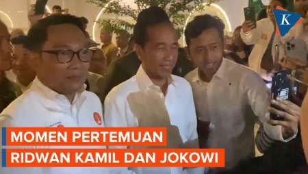 Momen Ridwan Kamil Bertemu Jokowi di Jakarta Pusat