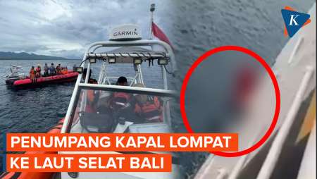 Detik-detik Penumpang Loncat ke Laut Saat Kapal Seberangi Selat Bali