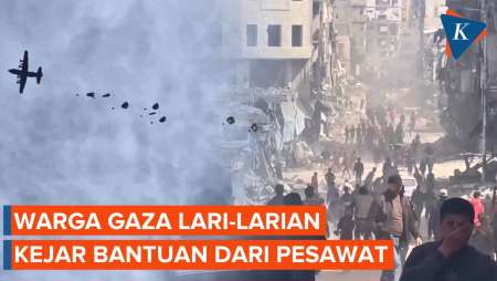 Penampakan Warga Gaza Lari-larian Kejar Bantuan dari Udara