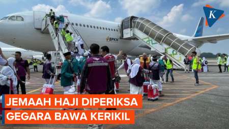 Bawa Kerikil di Koper, Jemaah Haji Indonesia Diperiksa Petugas Bandara