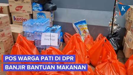 Pos Warga Pati Di Depan DPR Kebanjiran Bantuan Makanan Dan Minuman