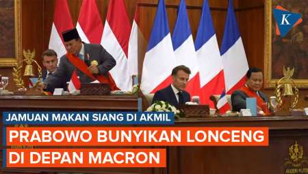 Momen Prabowo Bunyikan Lonceng di Depan Macron Saat Makan Siang Bersama