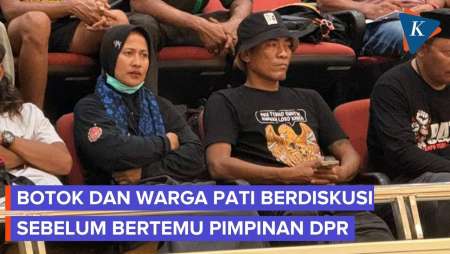 Botok dan Rekan Berbisik dan Berdiskusi Jelang Bertemu Pimpinan DPR