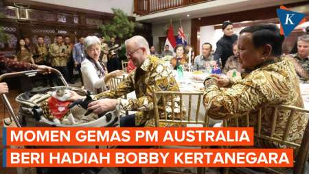 Bobby Kertanegara Kucing Prabowo Dapat Hadiah Kalung Syal dari PM Australia