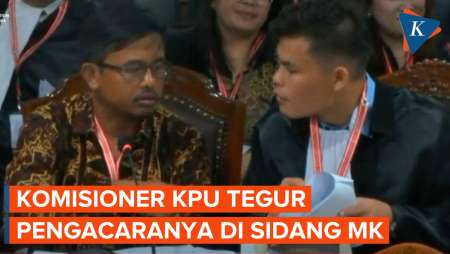 Momen Komisioner KPU Tegur Kuasa Hukumnya di Sidang MK akibat Salah Tulis Petitum