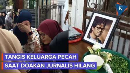 Isak Tangis Keluarga Saat Doa Bersama Untuk Jurnalis Firdaus Yang Hilang Di Anak Krakatau
