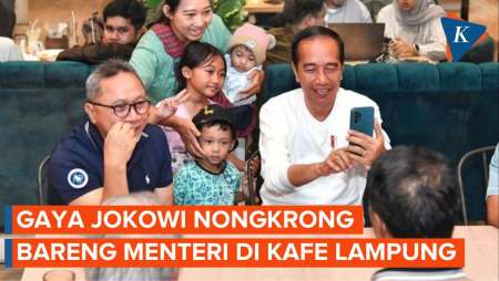 Gaya Jokowi Nongkrong Bareng Para Menteri di Kafe, Jadi Rebutan Selfie Warga