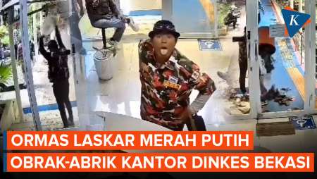 Laskar Merah Putih Acak-acak Dinkes Bekasi! Lempar Tong Sampah dan Tuang Galon