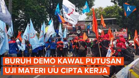 Buruh Demo di Patung Kuda, Kawal Putusan Uji Materi UU Cipta Kerja