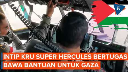 Intip Suasana Kokpit Super Hercules TNI AU yang Kirim Bantuan untuk Gaza