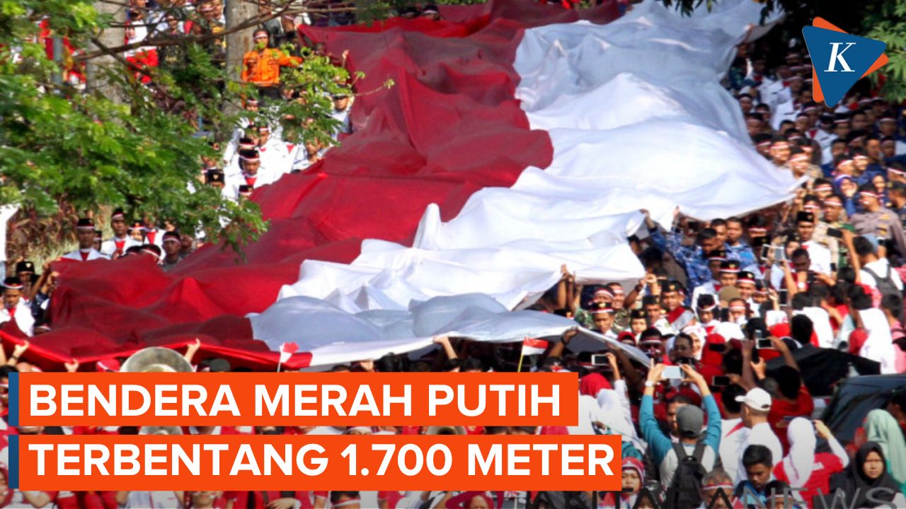 Jokowi, Kapolri, dan Habib Luthfi Lepas Kirab Merah Putih di Depan Istana Negara