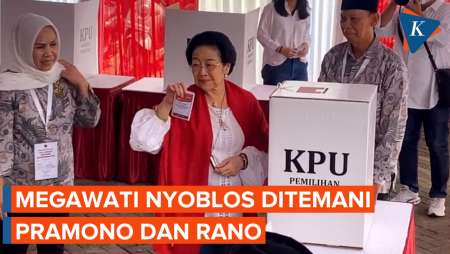 Momen Pram dan Rano Dampingi Megawati Nyoblos