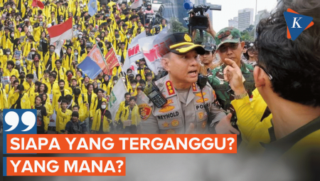 Momen Mahasiswa Minta Polisi Tunjukkan Pihak Yang Terganggu Demo 18 Agustus