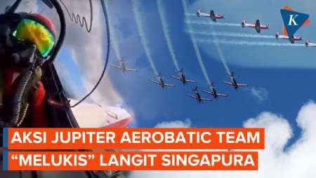 Mengintip Aksi Jupiter Aerobatic Team 