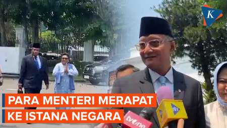 Ada Pelantikan di Istana, Para Menteri Merapat Pakai Dasi Biru Muda, Ada Apa?