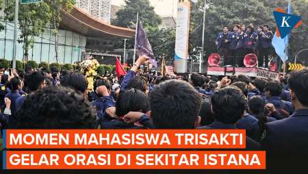 Momen Mahasiswa Trisakti Bacakan Sumpah Dan Berorasi Saat Demo Di Sekitar Istana Negara