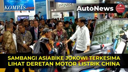Jokowi Sambangi Asiabike Jakarta di PEVS 2024