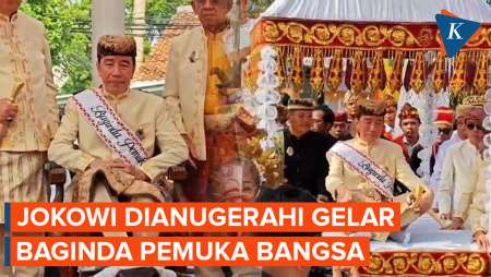 Kunjungi Lampung, Jokowi Terima Gelar Adat Baginda Pamuka Bangsa