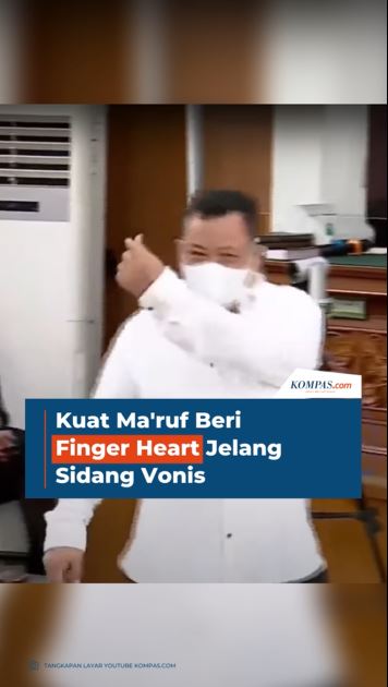 Kuat Ma'ruf Beri Finger Heart Jelang Sidang Vonis