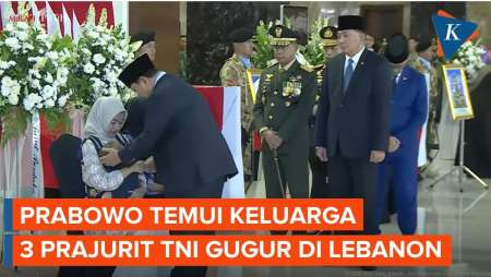 Momen Prabowo Temui Keluarga Tiga Prajurit TNI yang Gugur di Lebanon
