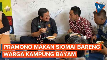 Momen Pramono Izin Makan Siomai yang Disuguhkan Warga Kampung Bayam: Boleh Dimakan, Bu?