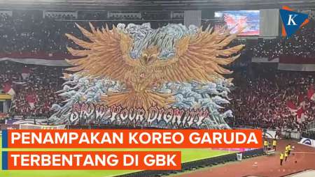 Momen Koreografi Suporter “Tunjukan Harga Diri” Saat Timnas Vs Bahrain