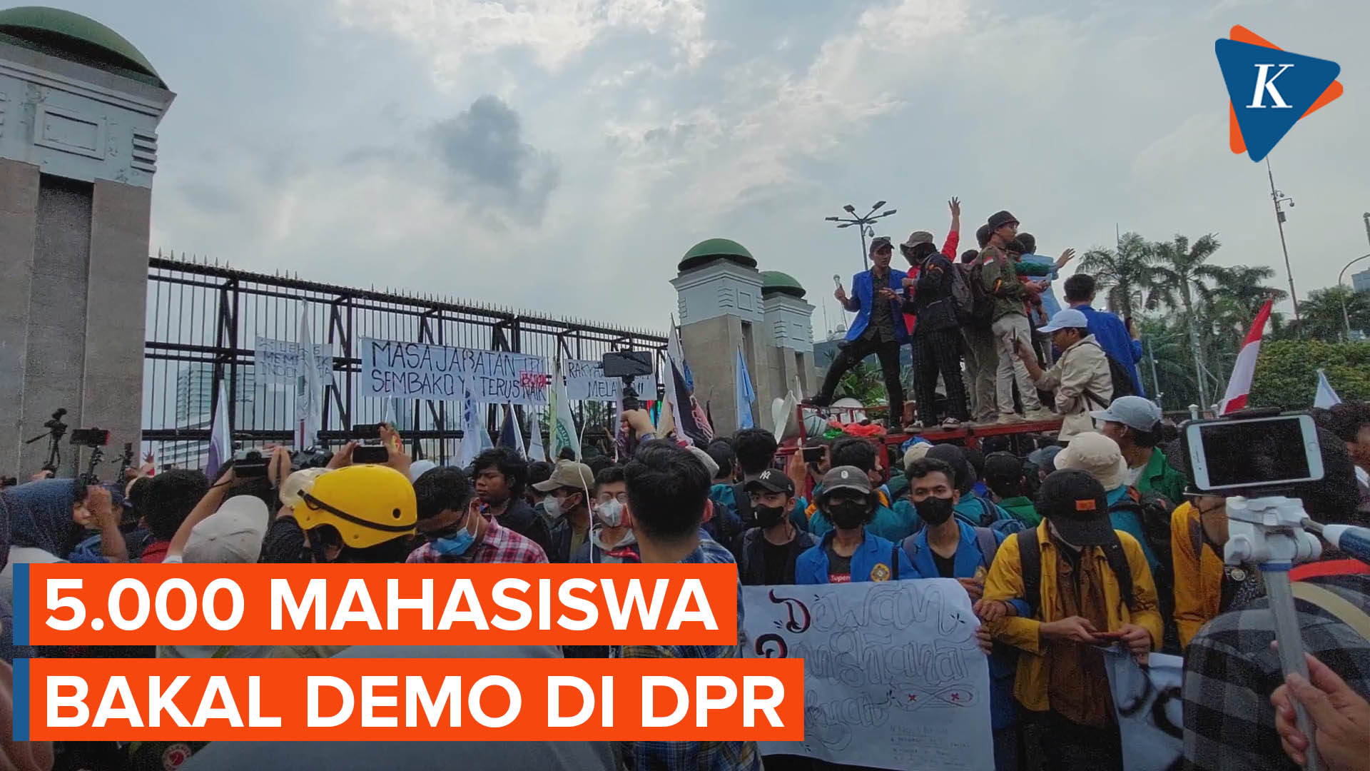 BEM SI Demo di DPR Hari Ini, Suarakan Isu Petani dan Tolak Kenaikan BBM