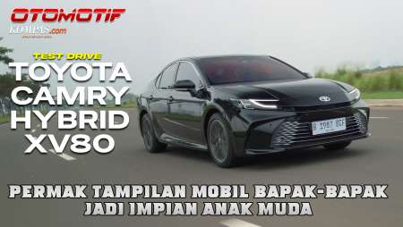 Toyota Camry Hybrid XV80 | Redefenisi Citra Agar Tetap Relevan | TEST DRIVE