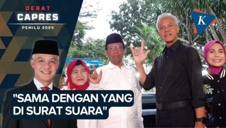 Alasan Ganjar-Mahfud Kompak Pakai Baju Hitam-Putih ke Debat Kelima