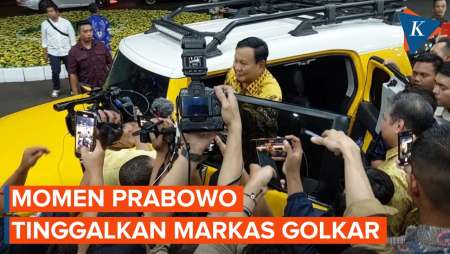 Tinggalkan Markas Golkar, Prabowo Naik Mobil Berwarna Kuning