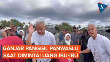 Momen Ganjar Panggil Panwaslu Saat Diminta Bagi Rejeki oleh Ibu-ibu