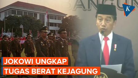 Jokowi Ingatkan Tugas Berat Jaksa sebagai Pengacara Rakyat