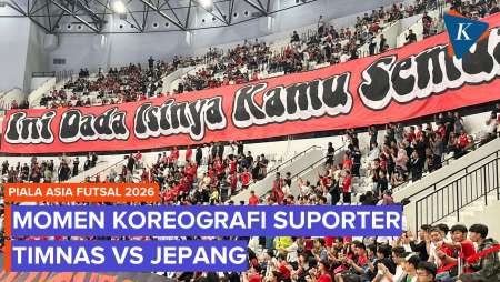 Suporter Timnas Bentangkan “Ini Dada Isinya Kamu Semua” Saat Lawan Jepang