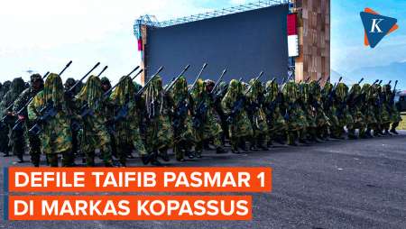 Bersenjata Lengkap! Taifib Marinir Tampil Sangar Saat Geladi Defile di Markas Kopassus