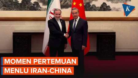Momen Pertemuan Abbas Araghchi Dengan Menlu China