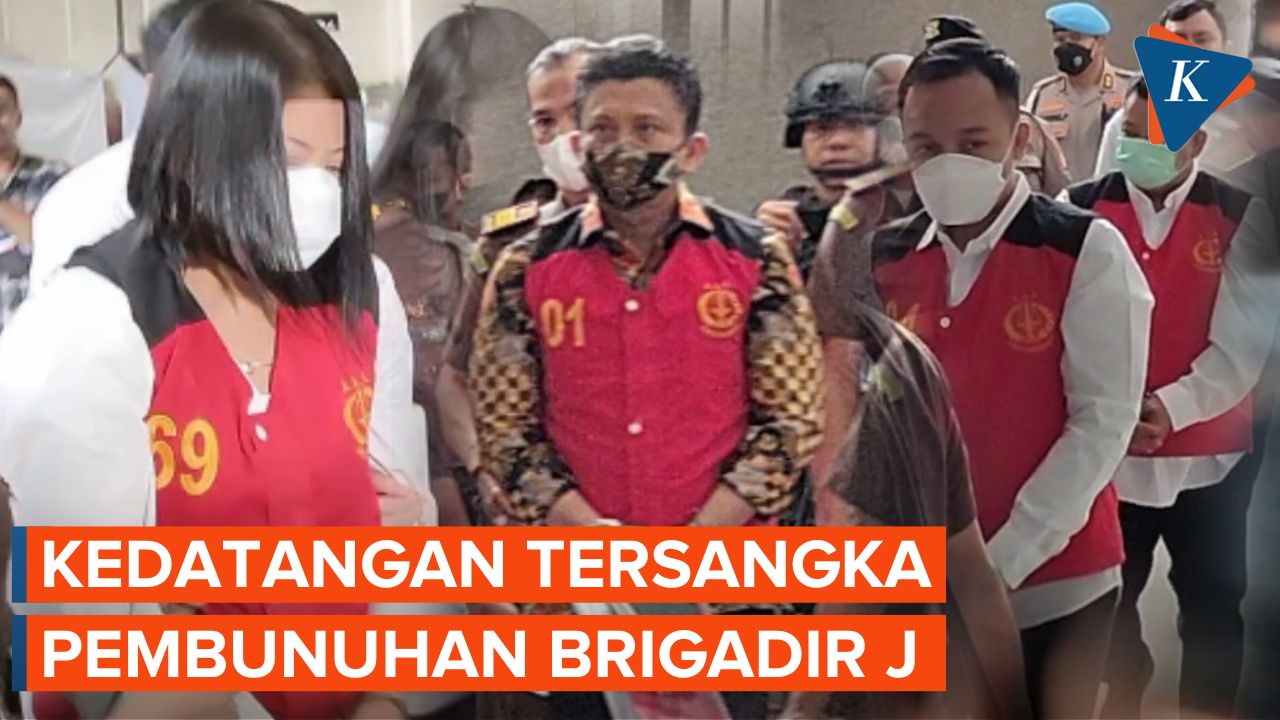 Tersangka Kasus Pembunuhan Brigadir J Tiba di PN Jakarta Selatan