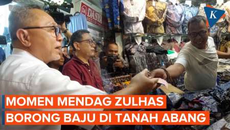 Tinjau Pasar Tanah Abang, Mendag Zulhas Borong Jualan Pedagang