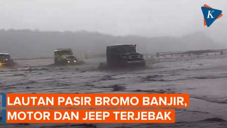 Lautan Pasir Bromo Banjir, Ratusan Kendaraan Terjebak