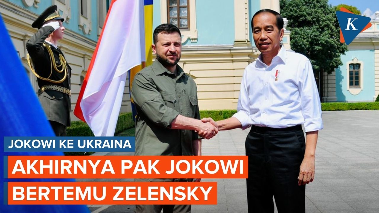Jokowi Disambut Zelensky di Istana Maryinsky Ukraina