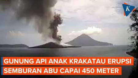 Gunung Api Anak Krakatau Erupsi, Semburkan Abu Vulkanik Setinggi 450 Meter