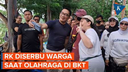 Momen Ridwan Kamil Jalan Pagi di BKT Jaktim, Dikerumuni Warga Minta Selfie