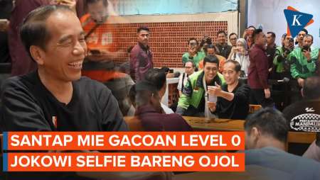 Usai Santap Mie Level Nol, Jokowi Selfie Bareng Ojol