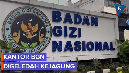 Kantor BGN Dijaga TNI Saat Digeledah Kejakasaan Agung