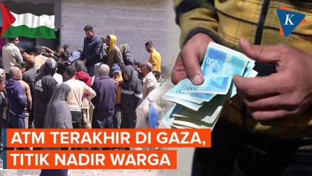 Potret Warga Antre Ambil Uang dari ATM yang Tersisa di Gaza